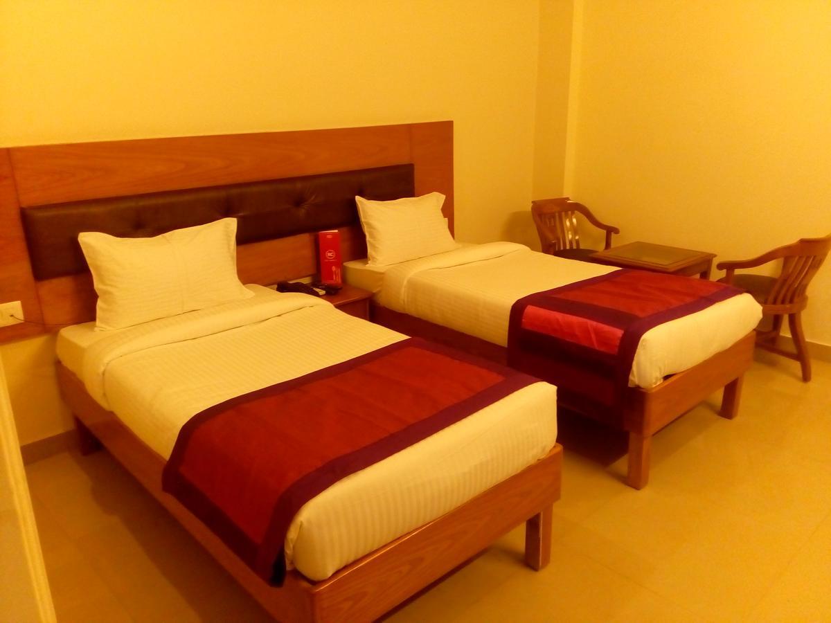 Red Carpet Hotels Noida Dış mekan fotoğraf